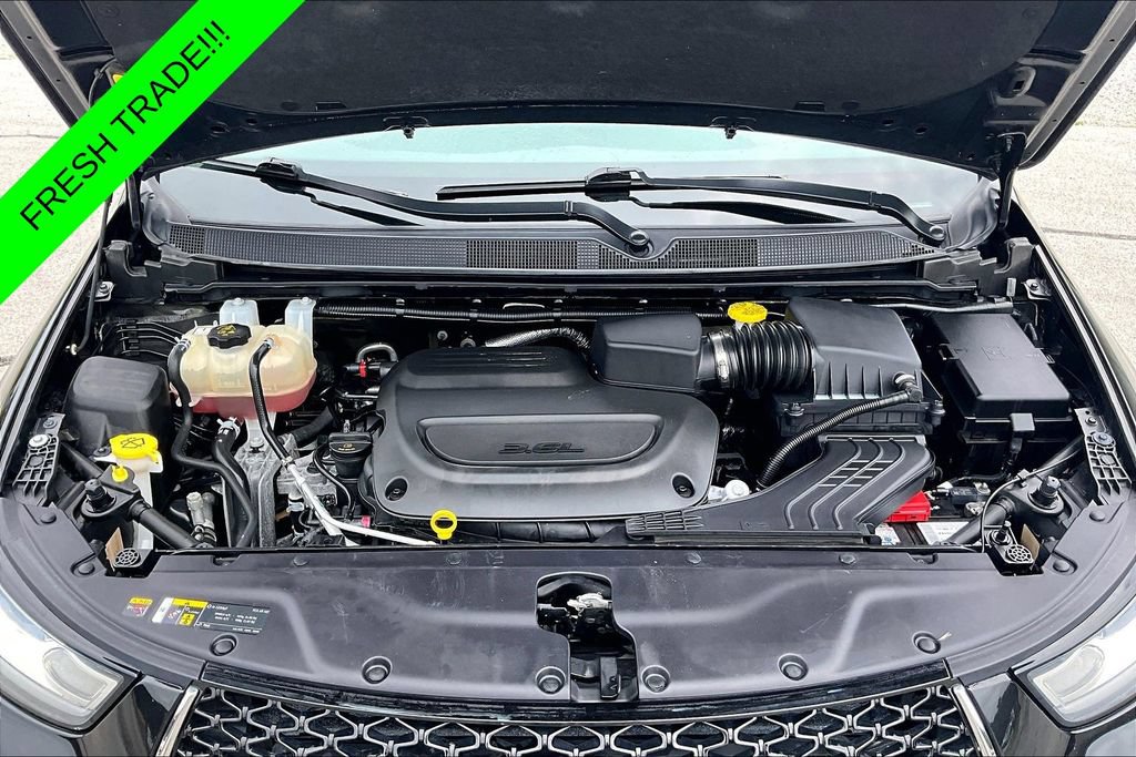 Used 2023 Chrysler Pacifica Touring-L FWD image 28