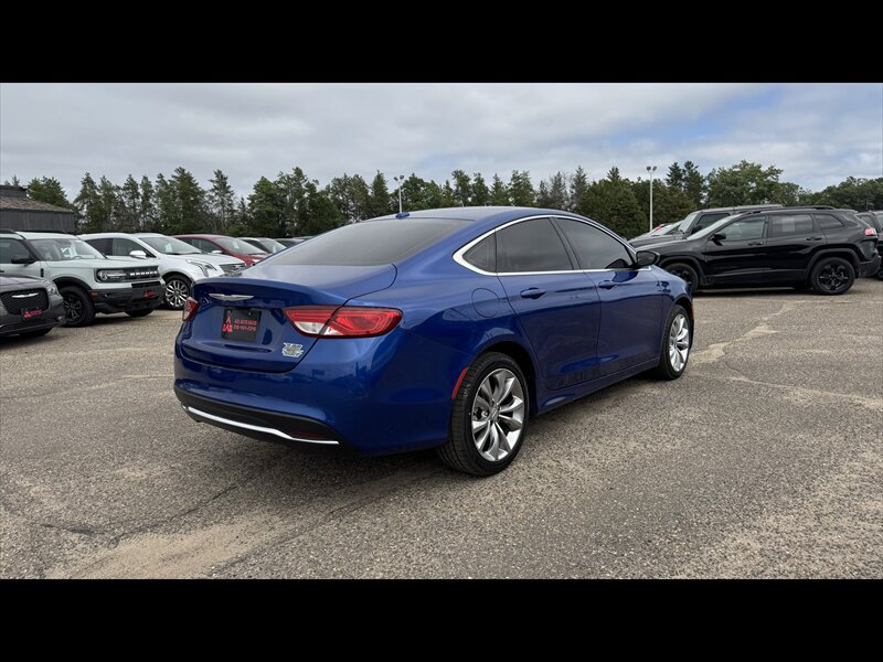 Used 2015 Chrysler 200 Limited w/ Convenience Group FWD image 5
