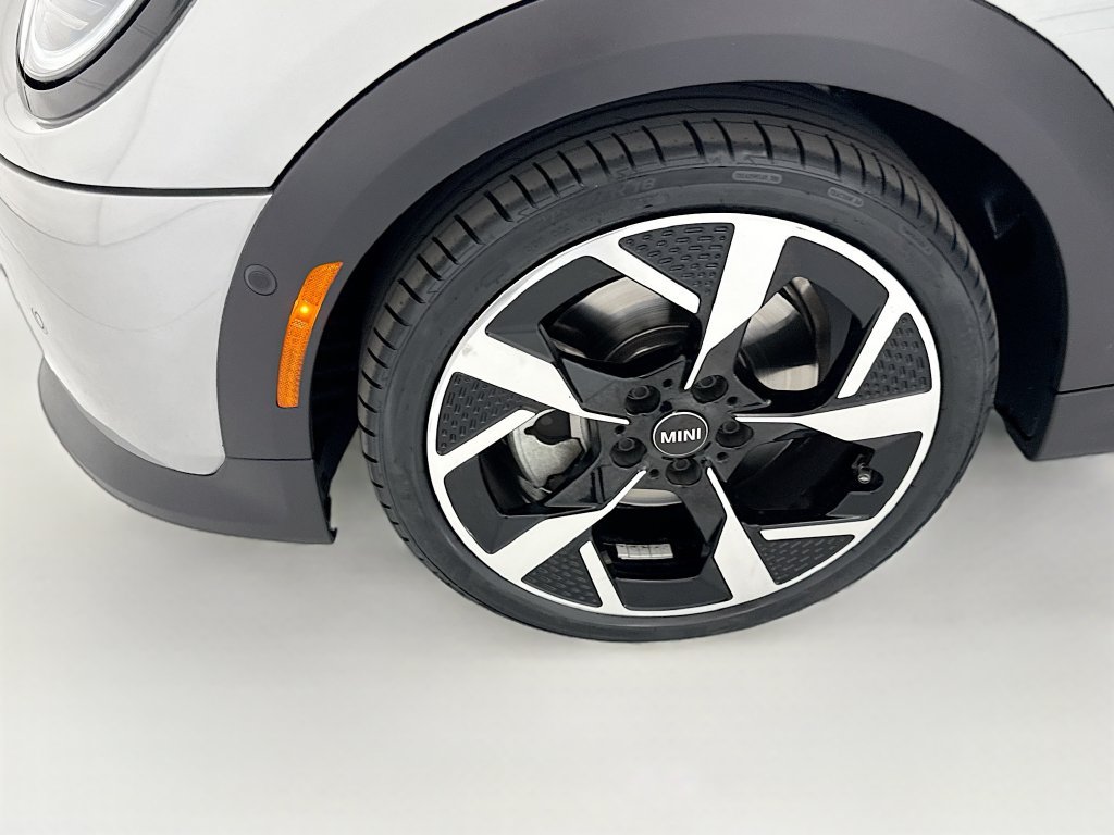 Used 2025 MINI Cooper S FWD image 25