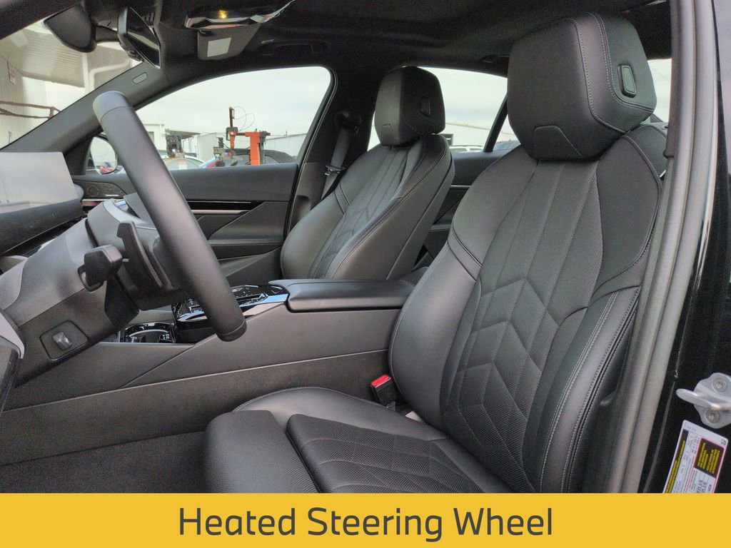 Used 2025 BMW 530i image 15