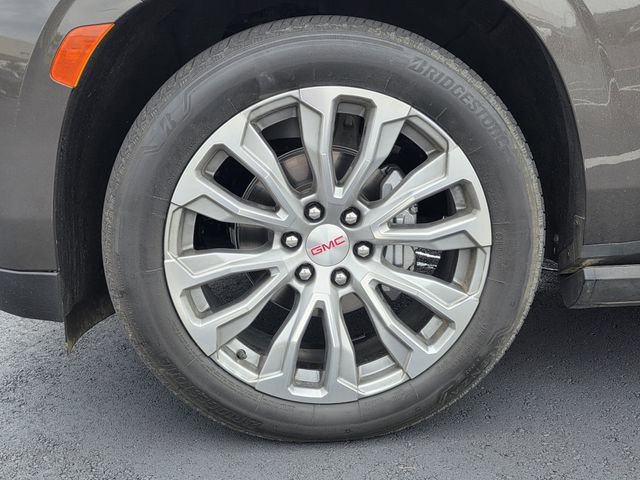 Used 2021 GMC Yukon Denali w/ Denali Ultimate Package AWD/4WD image 35