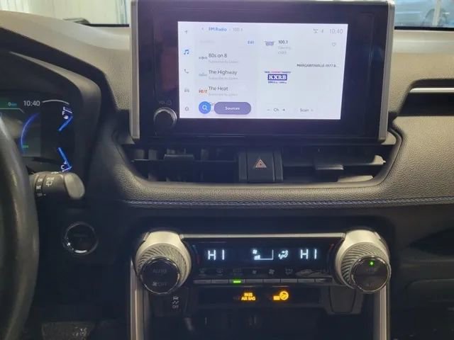 Used 2023 Toyota RAV4 SE AWD/4WD image 32