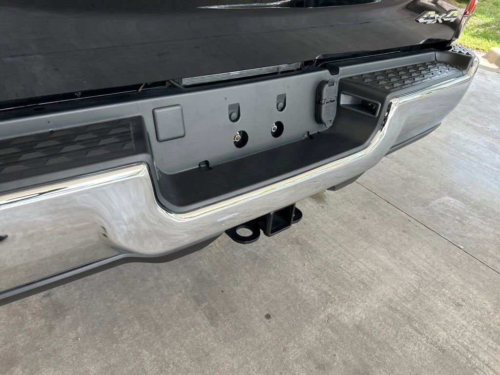 Used 2024 RAM 3500 Tradesman w/ Chrome Appearance Group AWD/4WD image 18