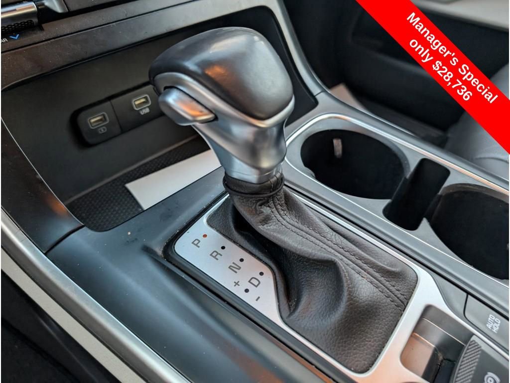 Used 2024 Kia Carnival LX image 20