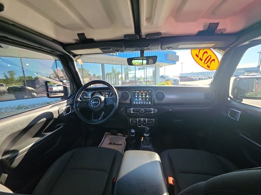 Used 2022 Jeep Gladiator Sport AWD/4WD image 15
