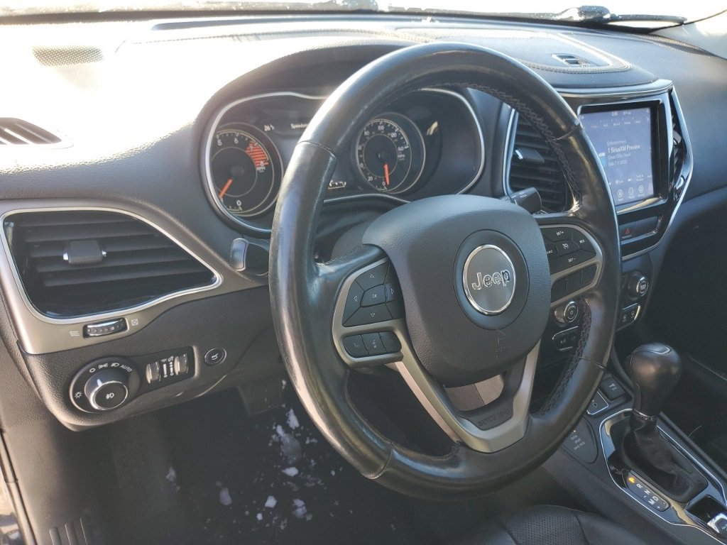 Used 2020 Jeep Cherokee Limited image 11