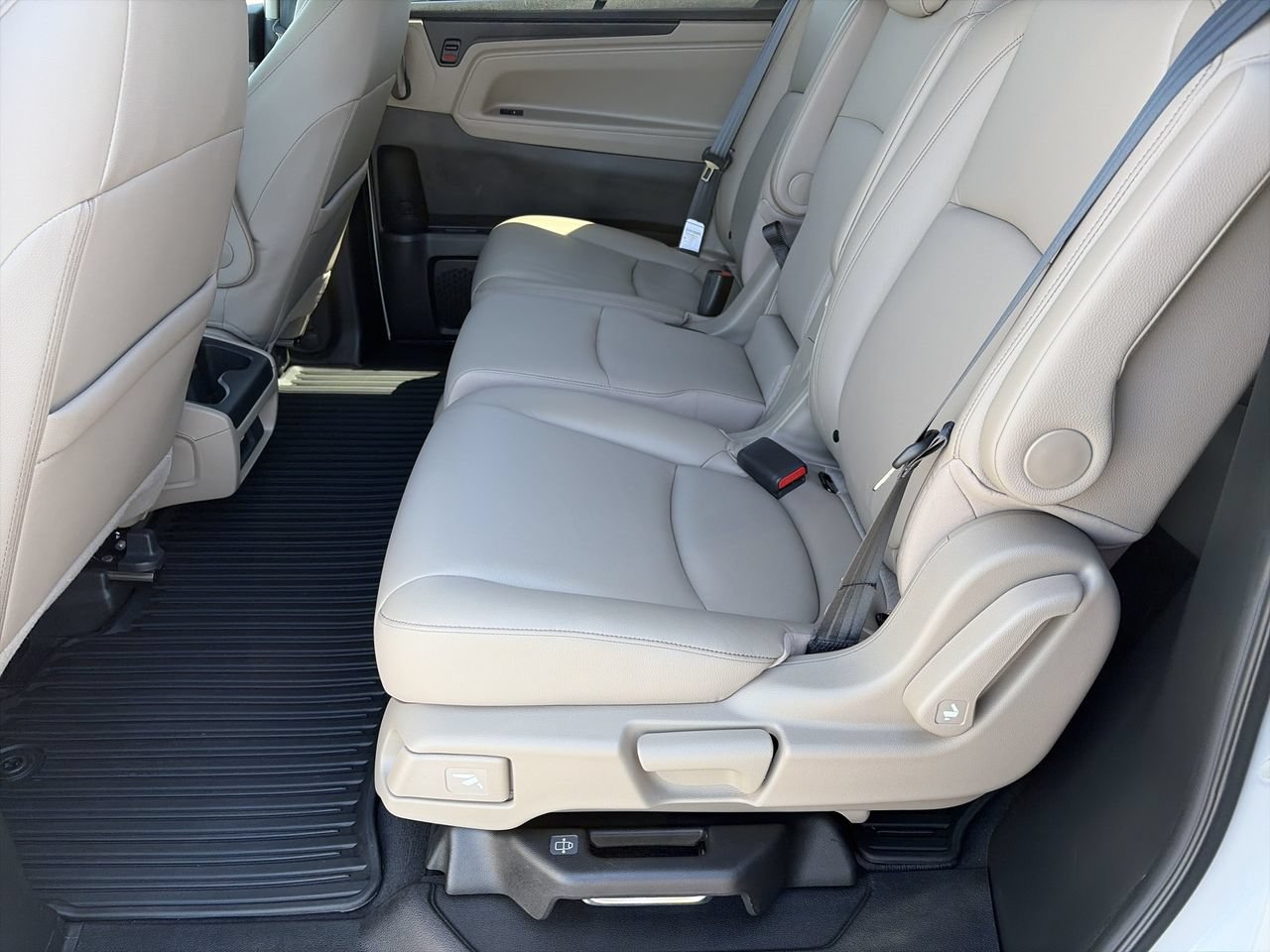 Used 2024 Honda Odyssey EX-L image 19