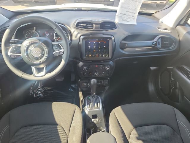 Used 2023 Jeep Renegade Altitude AWD/4WD image 10