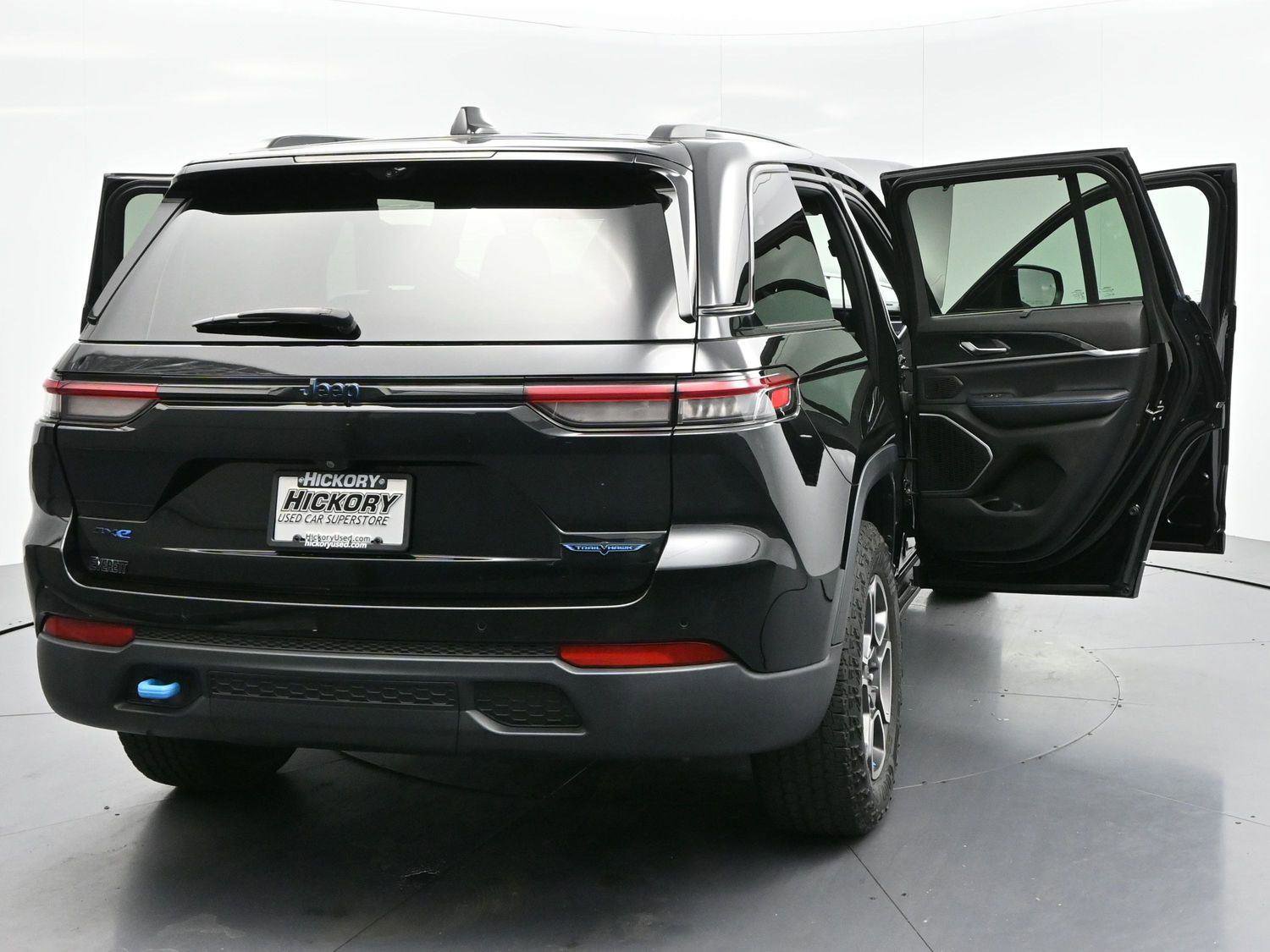 Used 2022 Jeep Grand Cherokee Trailhawk w/ Luxury Tech Group III AWD/4WD image 44