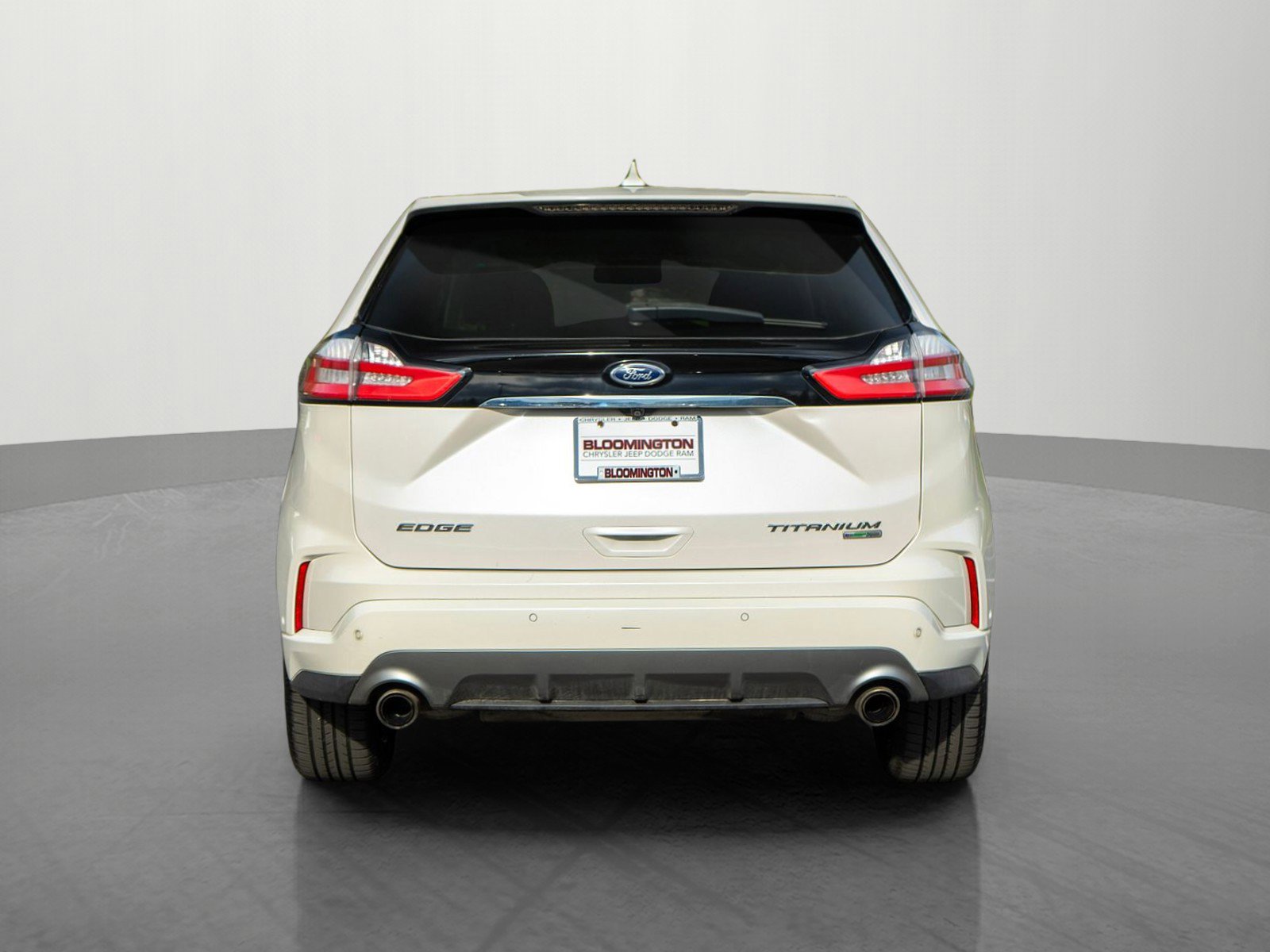 Used 2019 Ford Edge Titanium w/ Equipment Group 301A AWD/4WD image 6