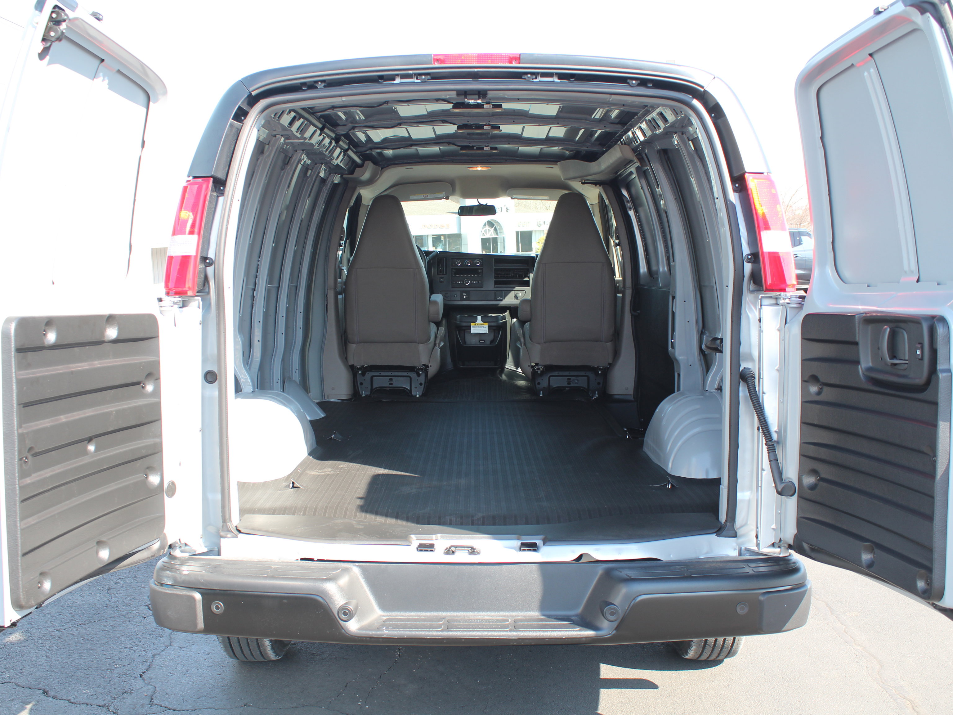 New 2026 Chevrolet Express 2500 image 18