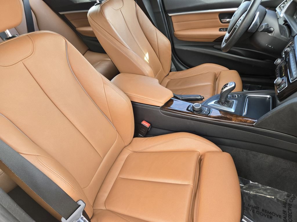 Used 2017 BMW 330i xDrive Wagon image 15