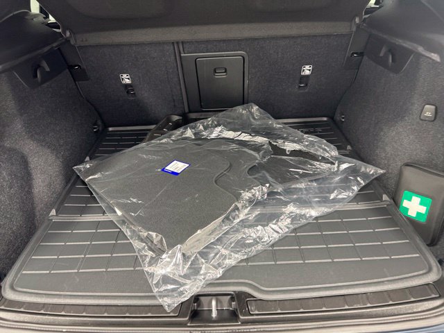 New 2026 Volvo XC40 B5 Ultra w/ Protection Package Premier AWD/4WD image 8