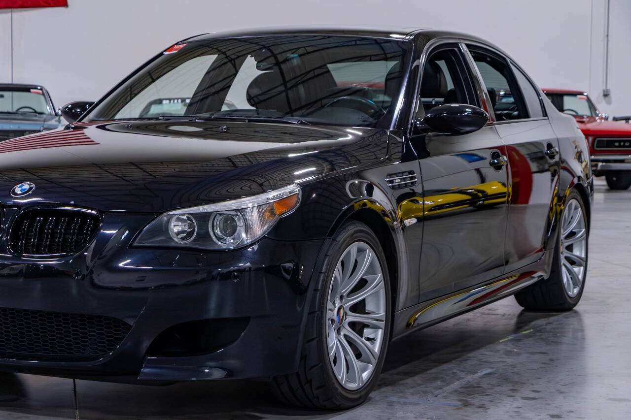Used 2006 BMW M5 RWD image 25