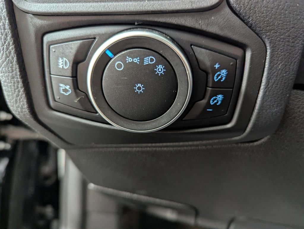 Used 2017 Ford Focus SE image 19