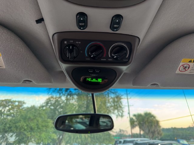 Used 2002 Ford Excursion XLT AWD/4WD image 13