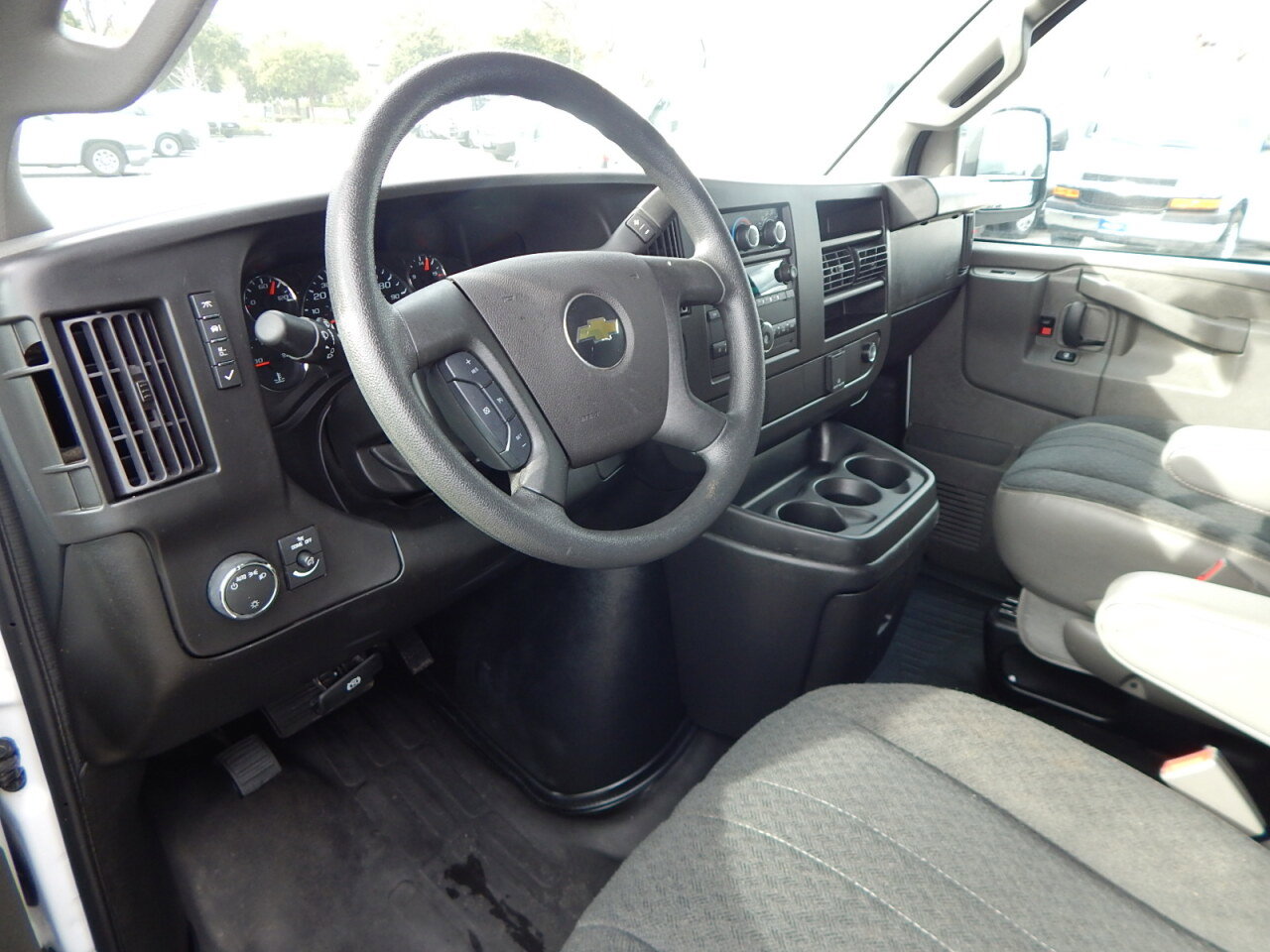 Used 2024 Chevrolet Express 2500 w/ Driver Convenience Package image 2