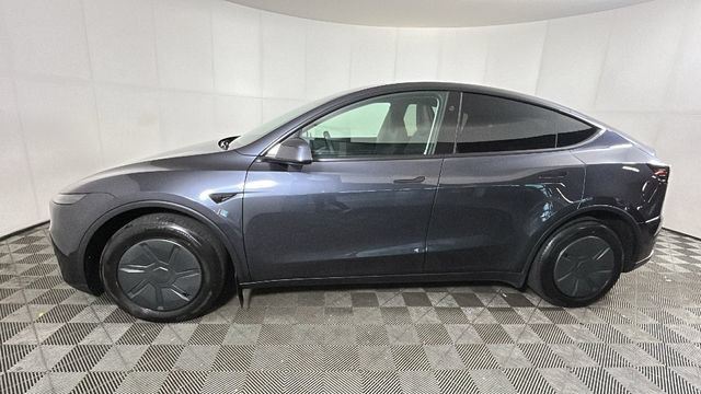 Used 2026 Tesla Model Y 2WD image 5