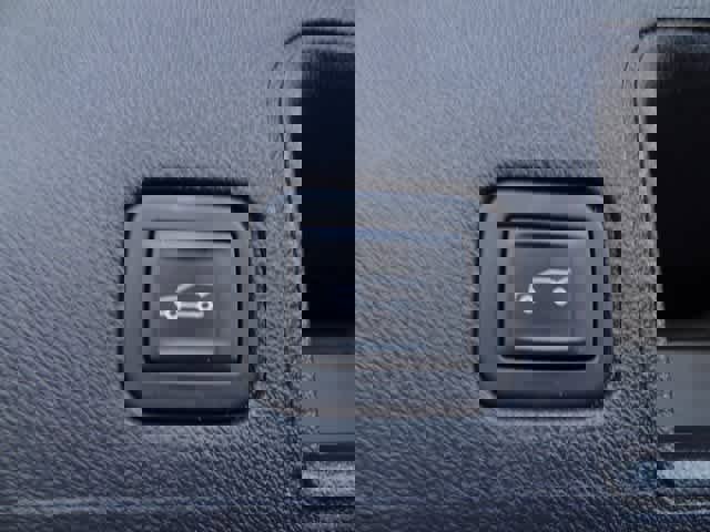 Used 2024 GMC Terrain SLT image 10