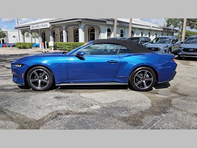 Used 2024 Ford Mustang Convertible image 25
