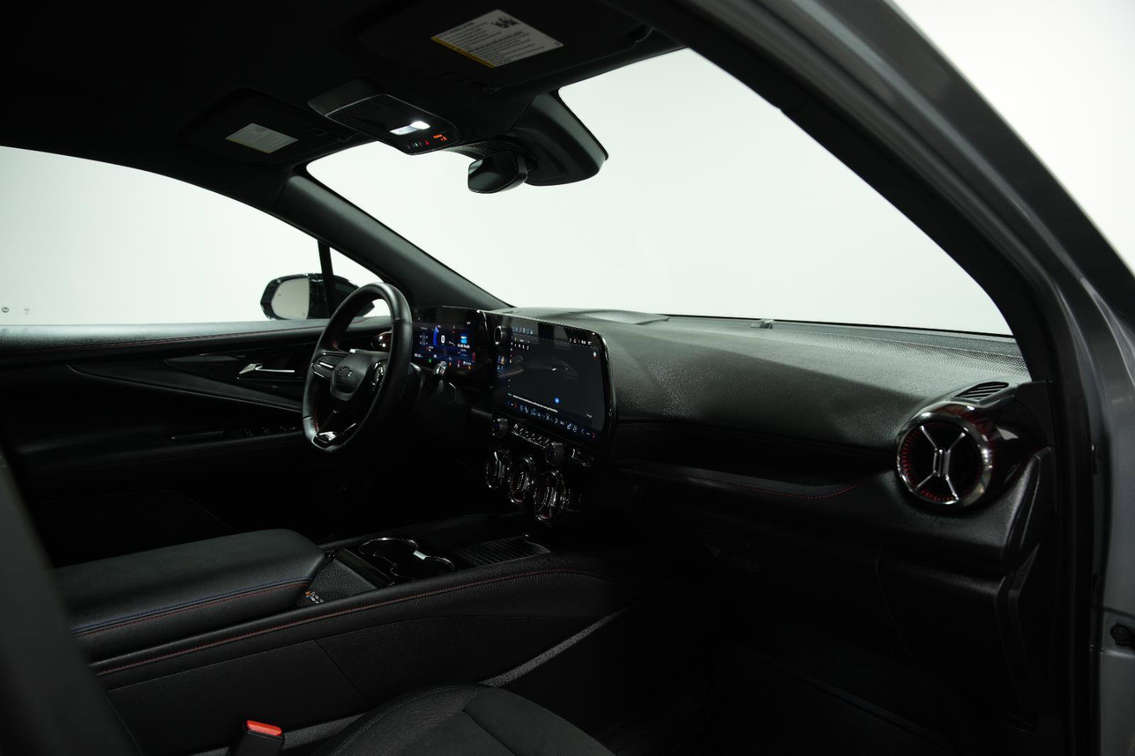 Used 2025 Chevrolet Blazer EV RS AWD/4WD image 19