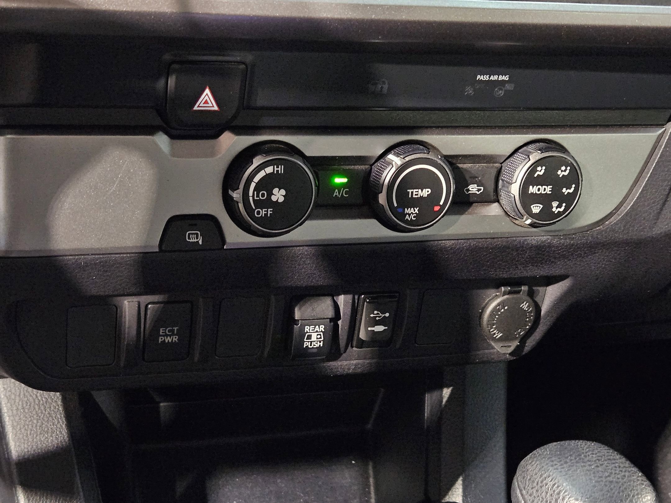 Used 2019 Toyota Tacoma SR5 image 30