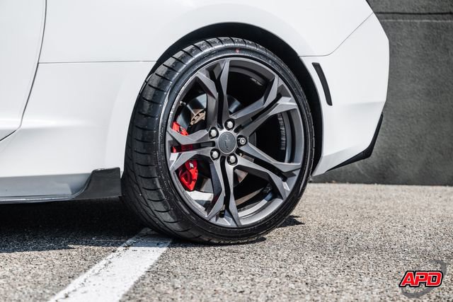 Used 2018 Chevrolet Camaro SS image 40