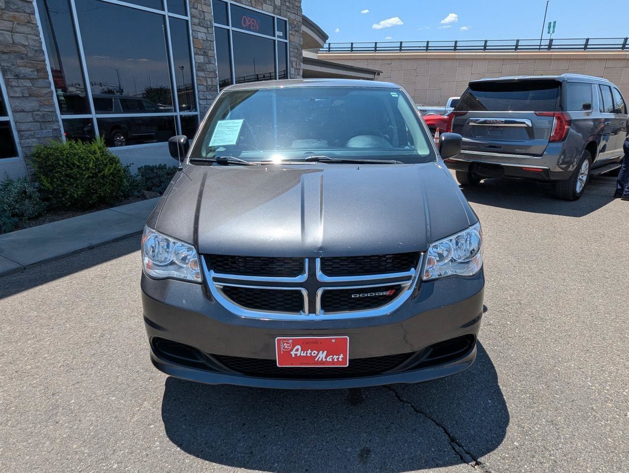 Used 2018 Dodge Grand Caravan SE w/ UConnect Hands-Free Group FWD image 7