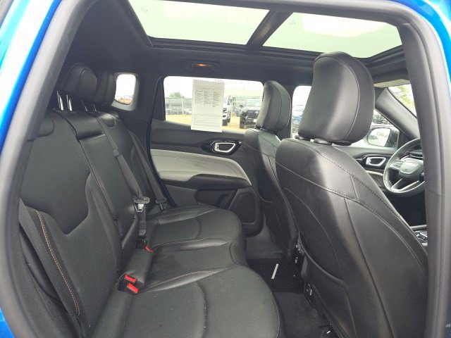 Used 2023 Jeep Compass Limited w/ Elite Group AWD/4WD image 12