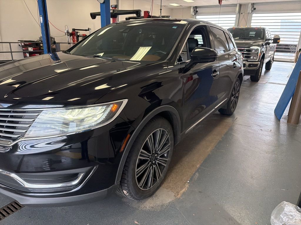 Used 2018 Lincoln MKX Black Label w/ Driver Assistance Package image 3