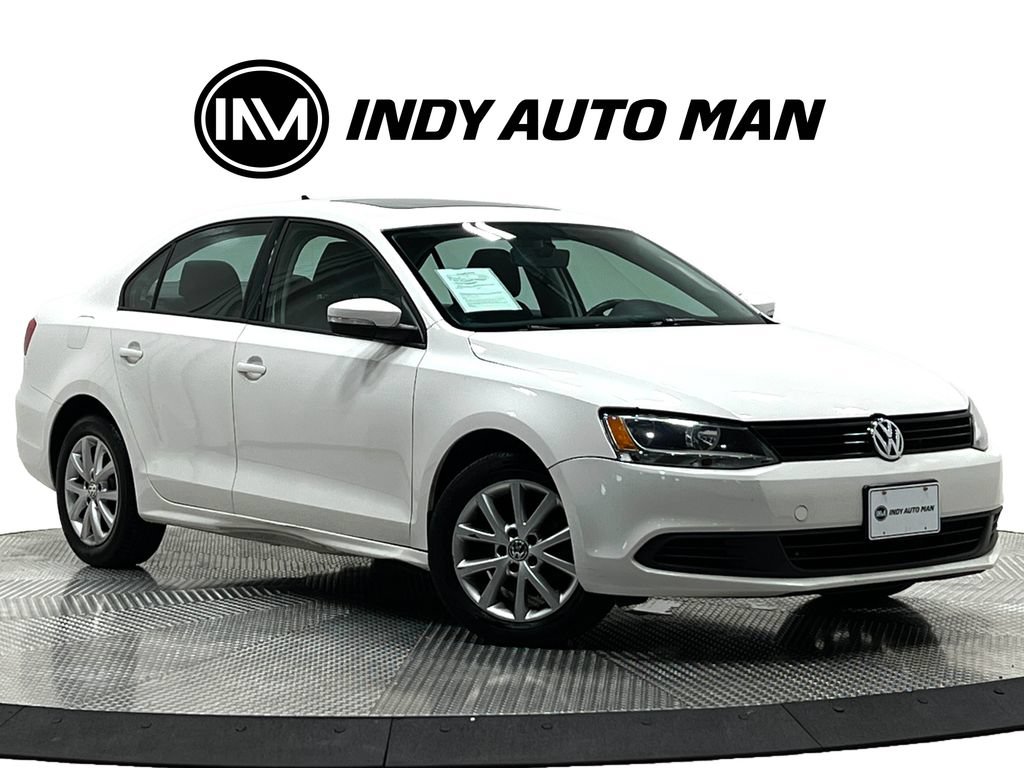 Used 2012 Volkswagen Jetta SE FWD image 2