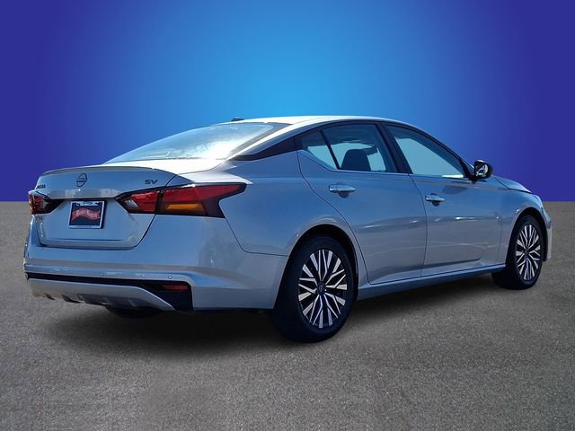 Used 2024 Nissan Altima 2.5 SV image 4