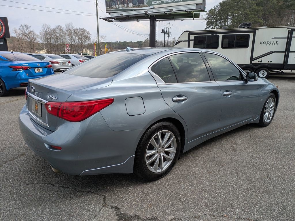 Used 2014 INFINITI Q50 2.0t w/ Moonroof Package image 4