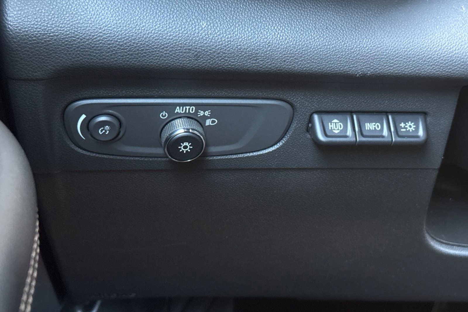 Used 2023 Buick Envision Essence w/ Technology Package I AWD/4WD image 42