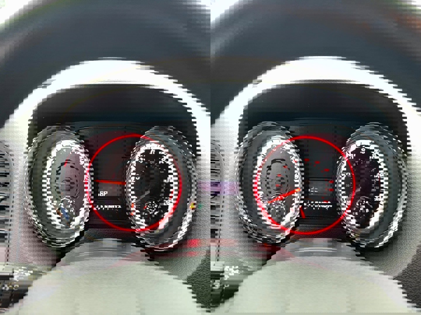 Used 2016 Dodge Grand Caravan SE w/ Quick Order Package 29E SE image 18