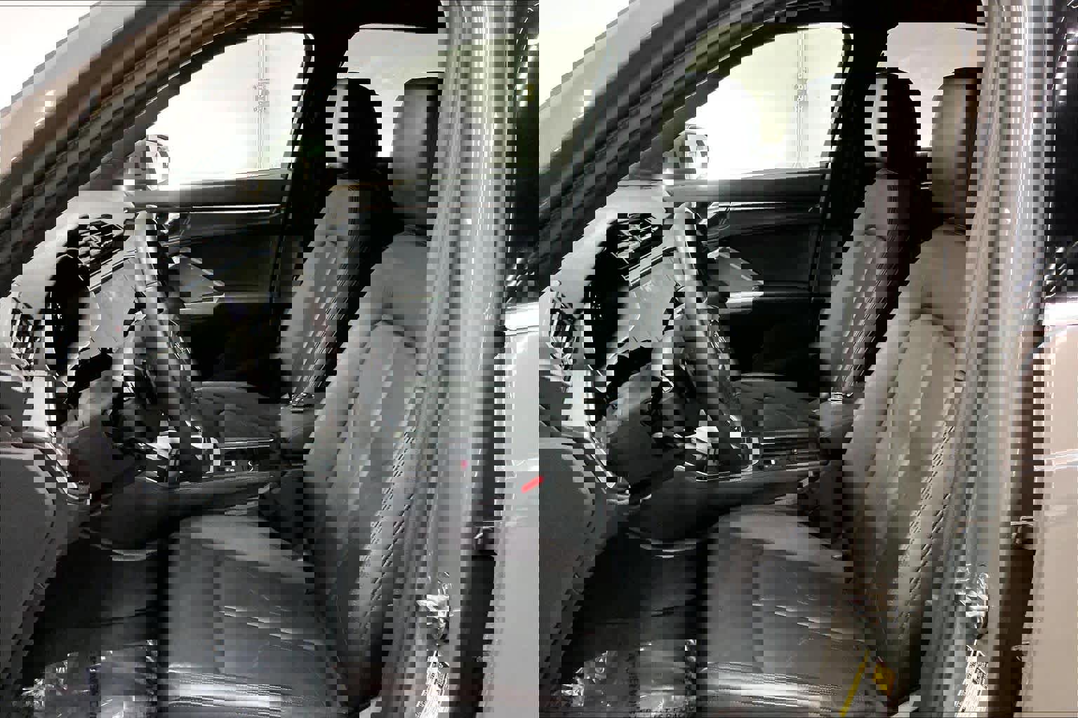 Used 2023 Audi Q3 2.0T Premium w/ Convenience Package image 27