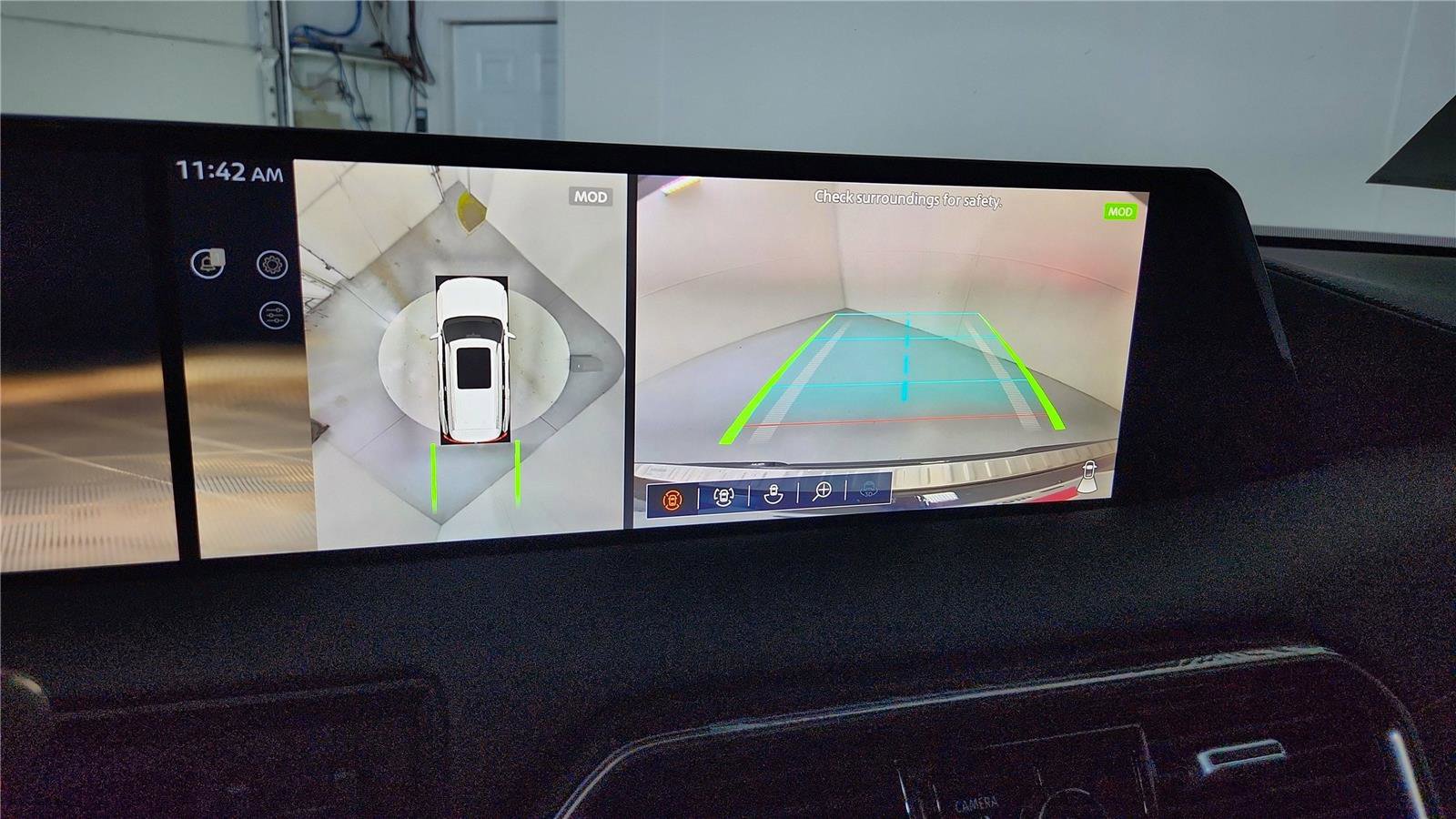 New 2025 Nissan Armada PRO-4X w/ Pro-4X Premium Package image 40