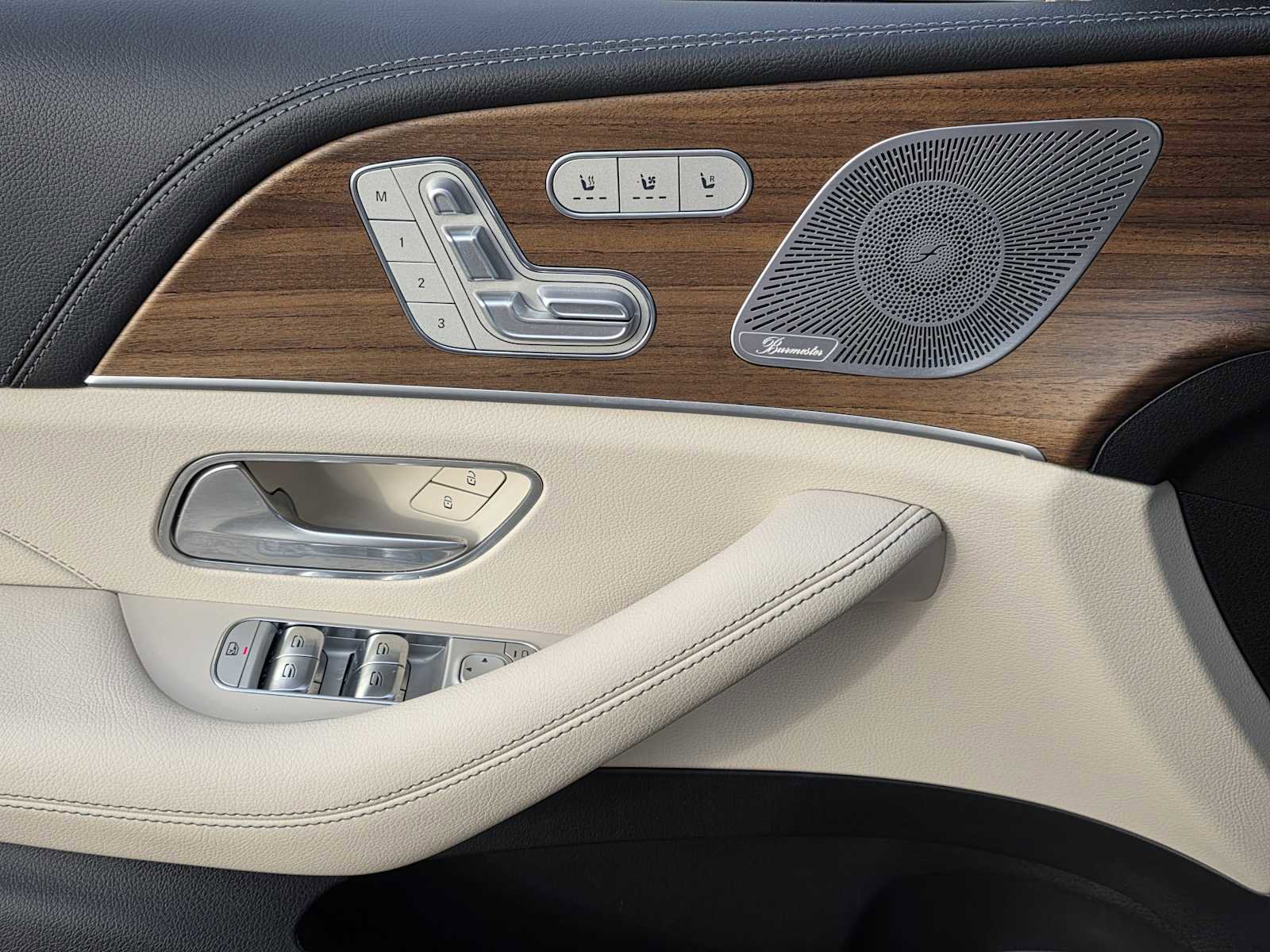 Used 2025 Mercedes-Benz GLE 350 4MATIC image 20