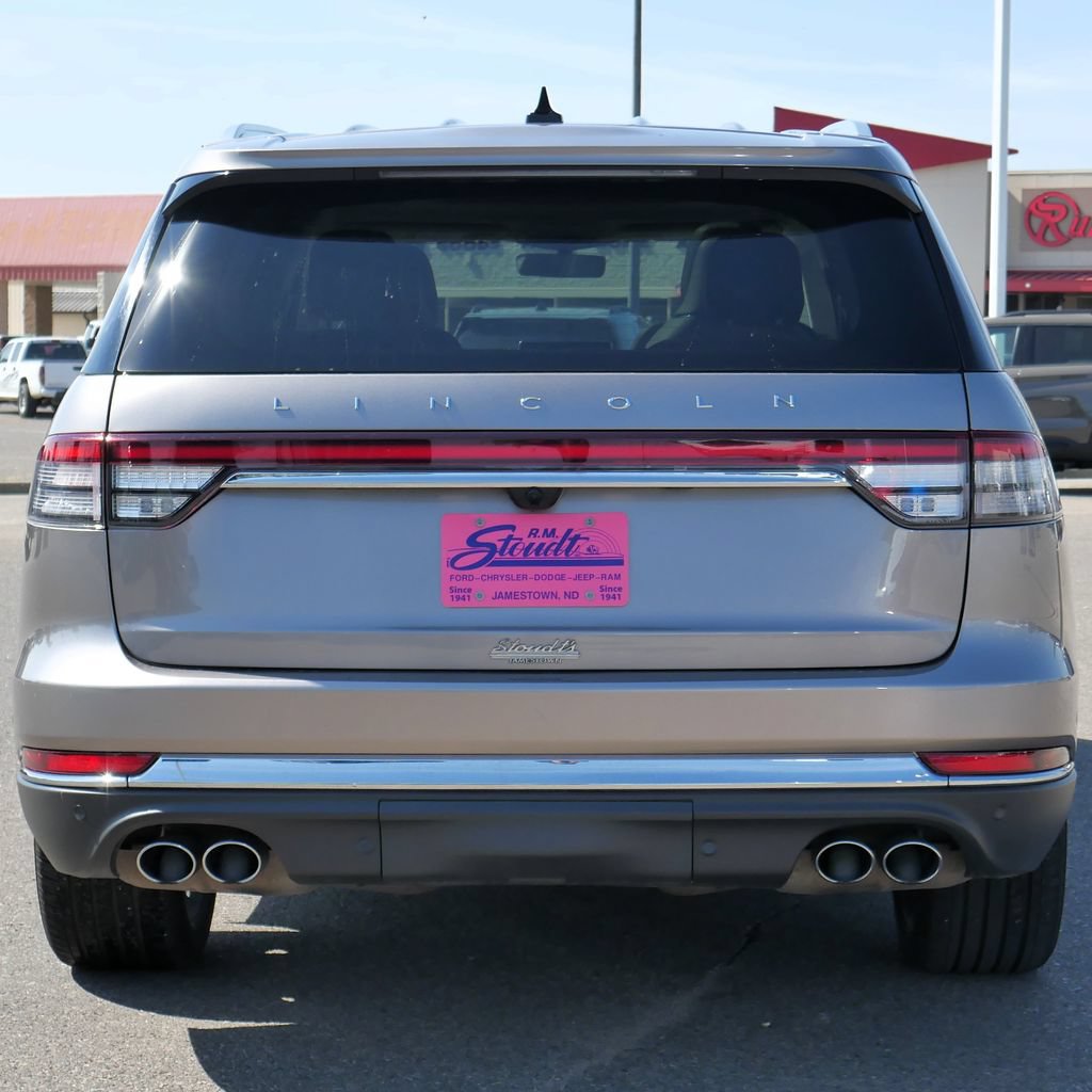 Used 2021 Lincoln Aviator Reserve w/ Equipment Group 202A AWD/4WD image 10