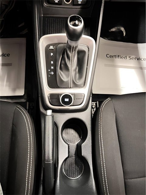 Used 2025 Hyundai Venue SEL image 25