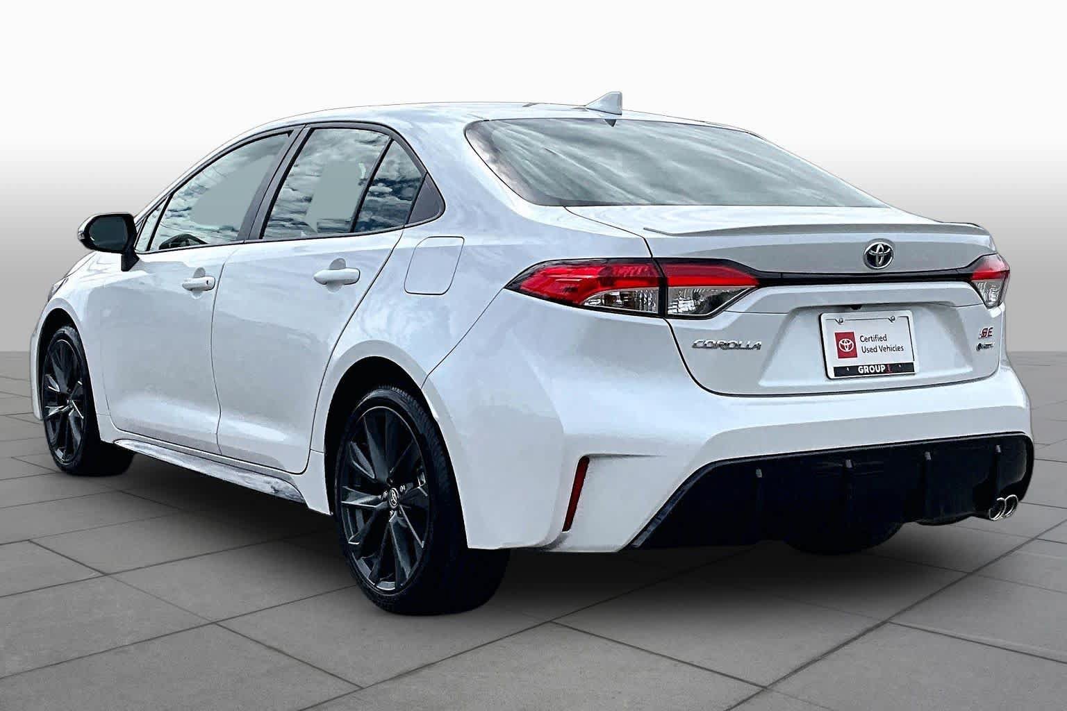 Certified 2025 Toyota Corolla SE FWD image 11