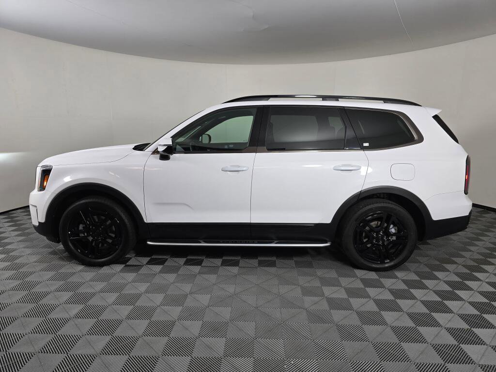 Used 2025 Kia Telluride SX Prestige X-Line image 3