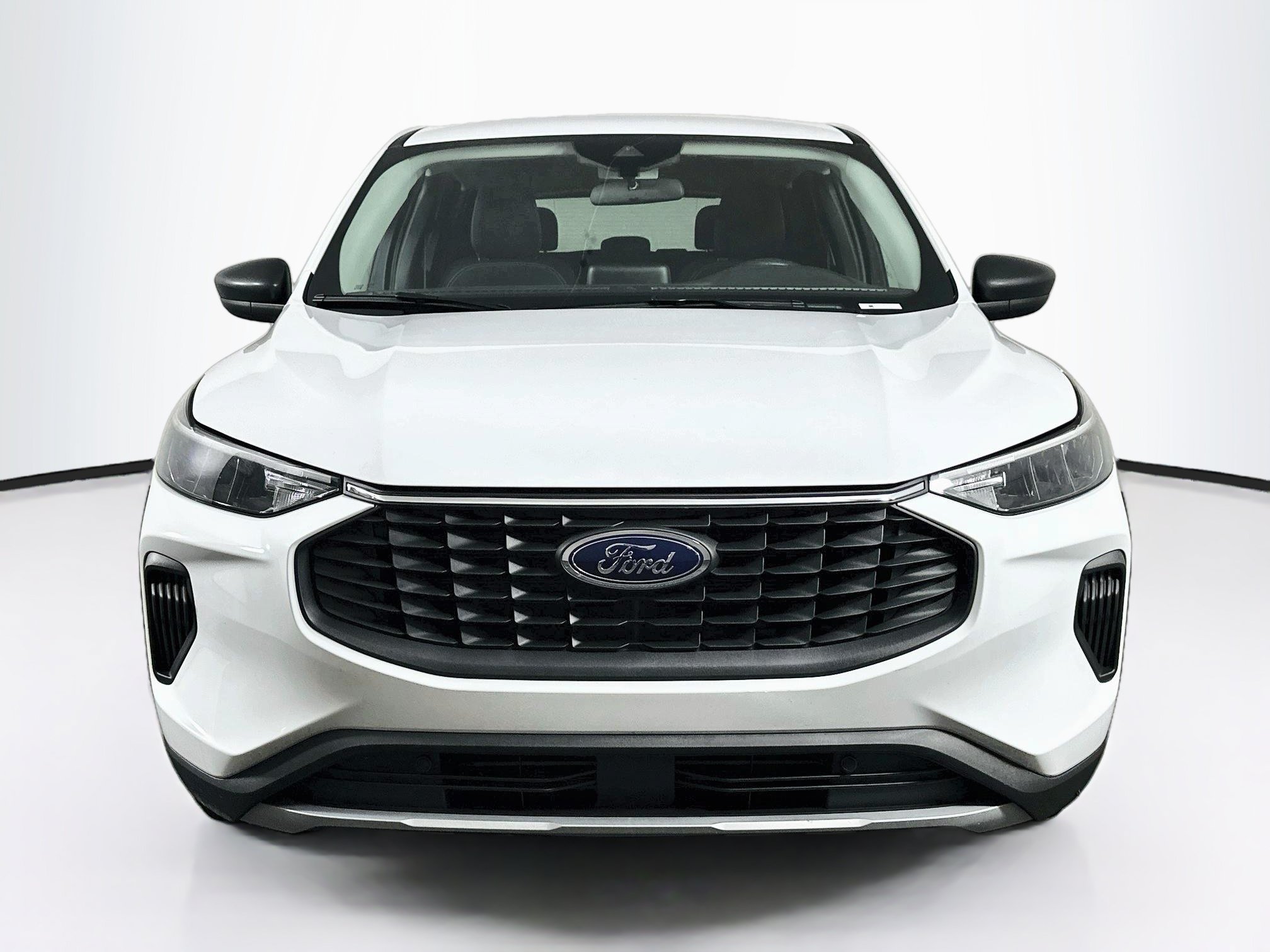 Used 2025 Ford Escape Active FWD image 2