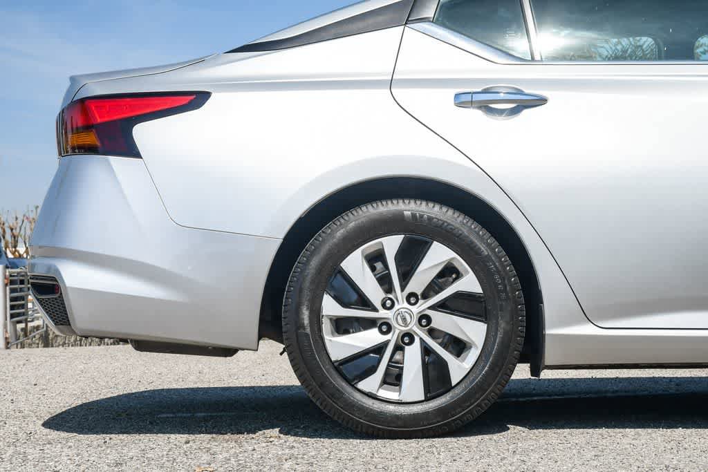 Used 2022 Nissan Altima 2.5 S FWD image 10