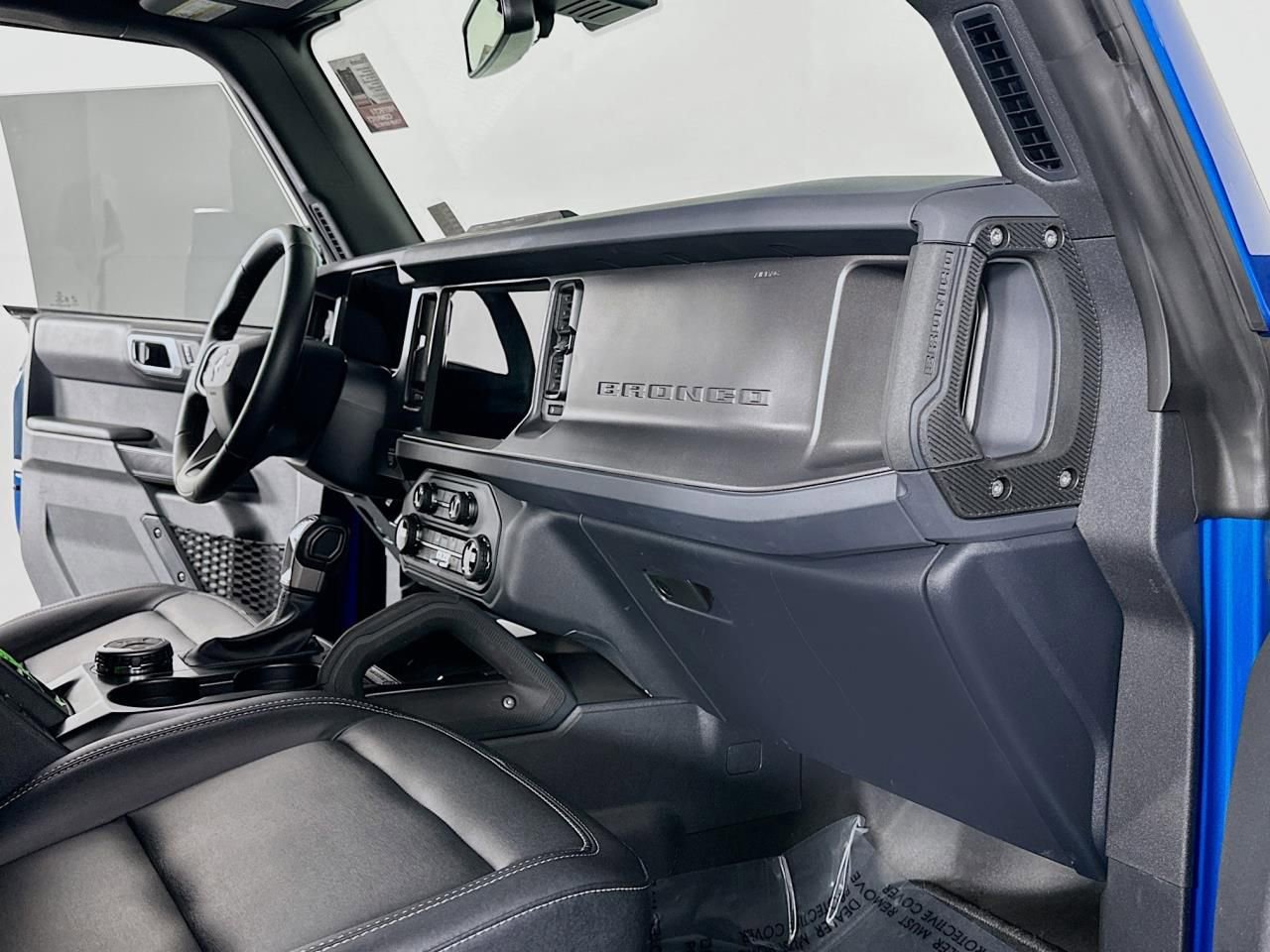 Used 2025 Ford Bronco Badlands image 35