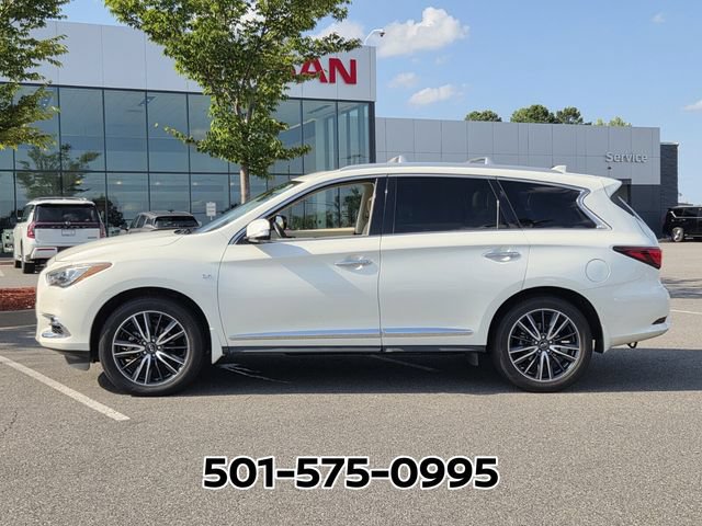 Used 2018 INFINITI QX60 Luxe w/ Deluxe Technology Package AWD/4WD image 2