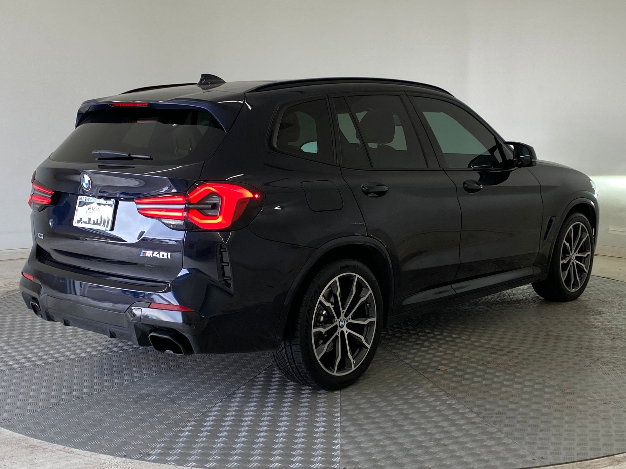 Used 2022 BMW X3 M40i w/ Premium Package image 9