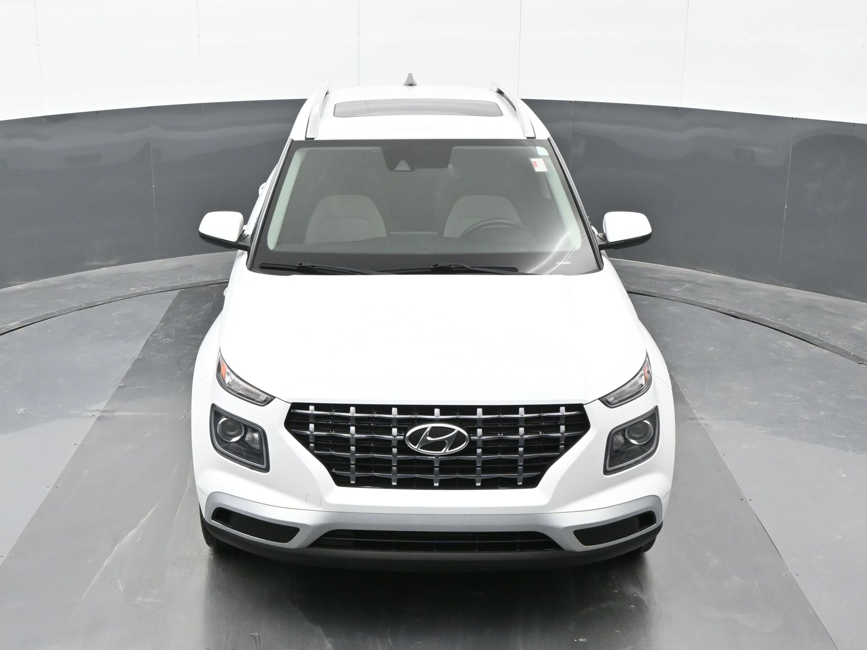 Certified 2022 Hyundai Venue SEL image 31