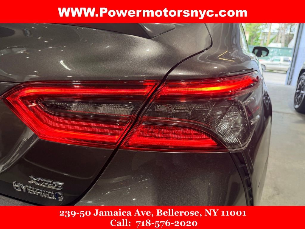 Used 2022 Toyota Camry XSE w/ Cold Weather Package FWD image 11