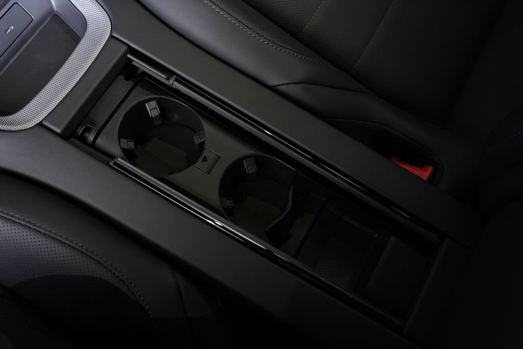 New 2026 Porsche Panamera RWD image 23